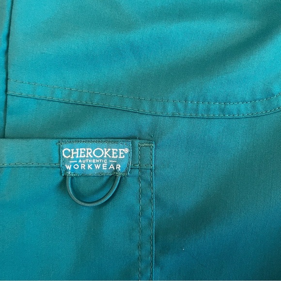 Cherokee Workwear Teal Scrubs, XS, LIKE NEW - Picture 5 of 5